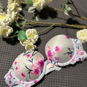 Victoria's Secret Floral Bra - Pink and White